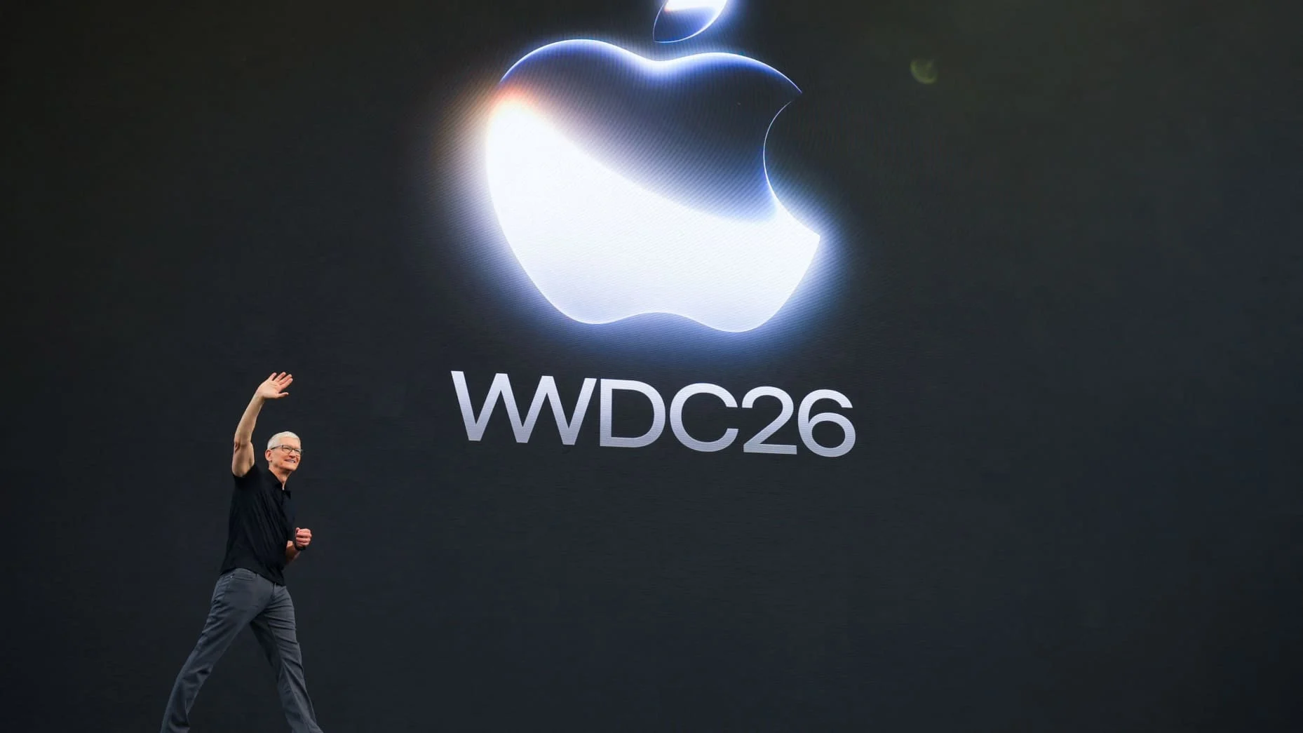 Apple CEO Tim Cook waves on stage during Apple's annual Worldwide Developers Conference in Cupertino, California, U.S., June 8, 2026. REUTERS/Carlos Barria